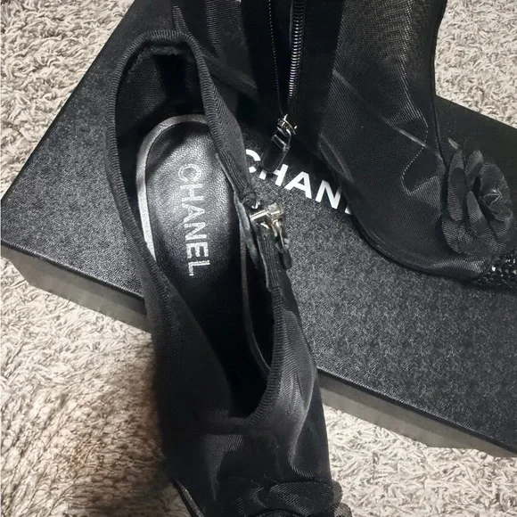 Chanel Camelia Black Swarovski Mesh Pointed Booties 38 - Picture 5 of 7